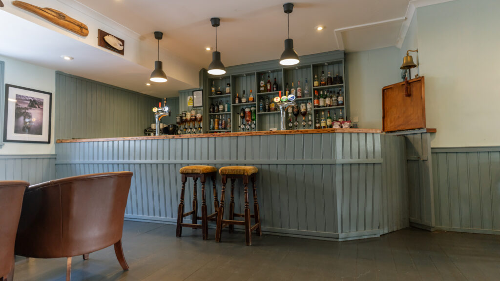Colonsay Hotel - Bar 1