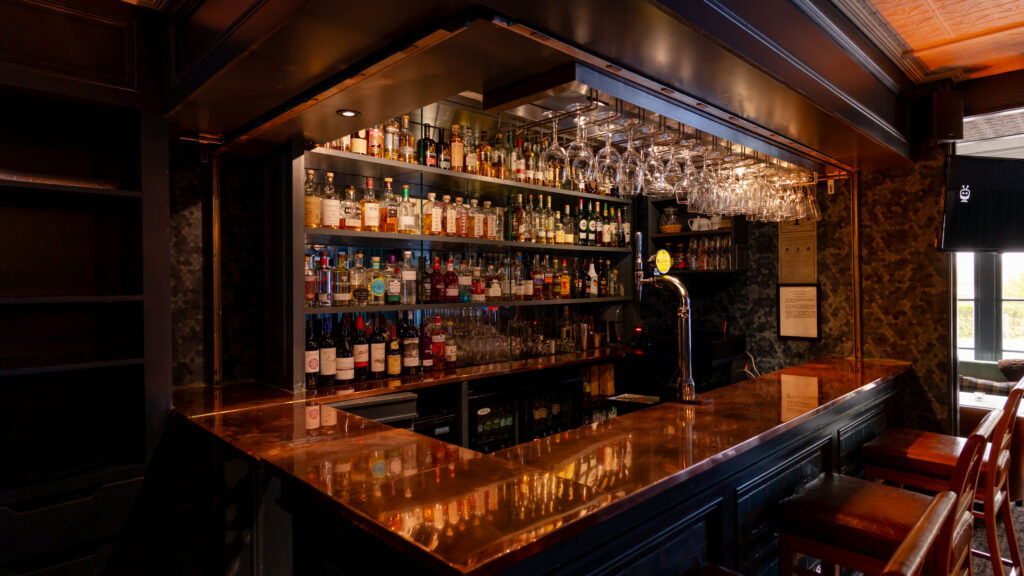 Skye Sligachan - Mackenzies Bar 7